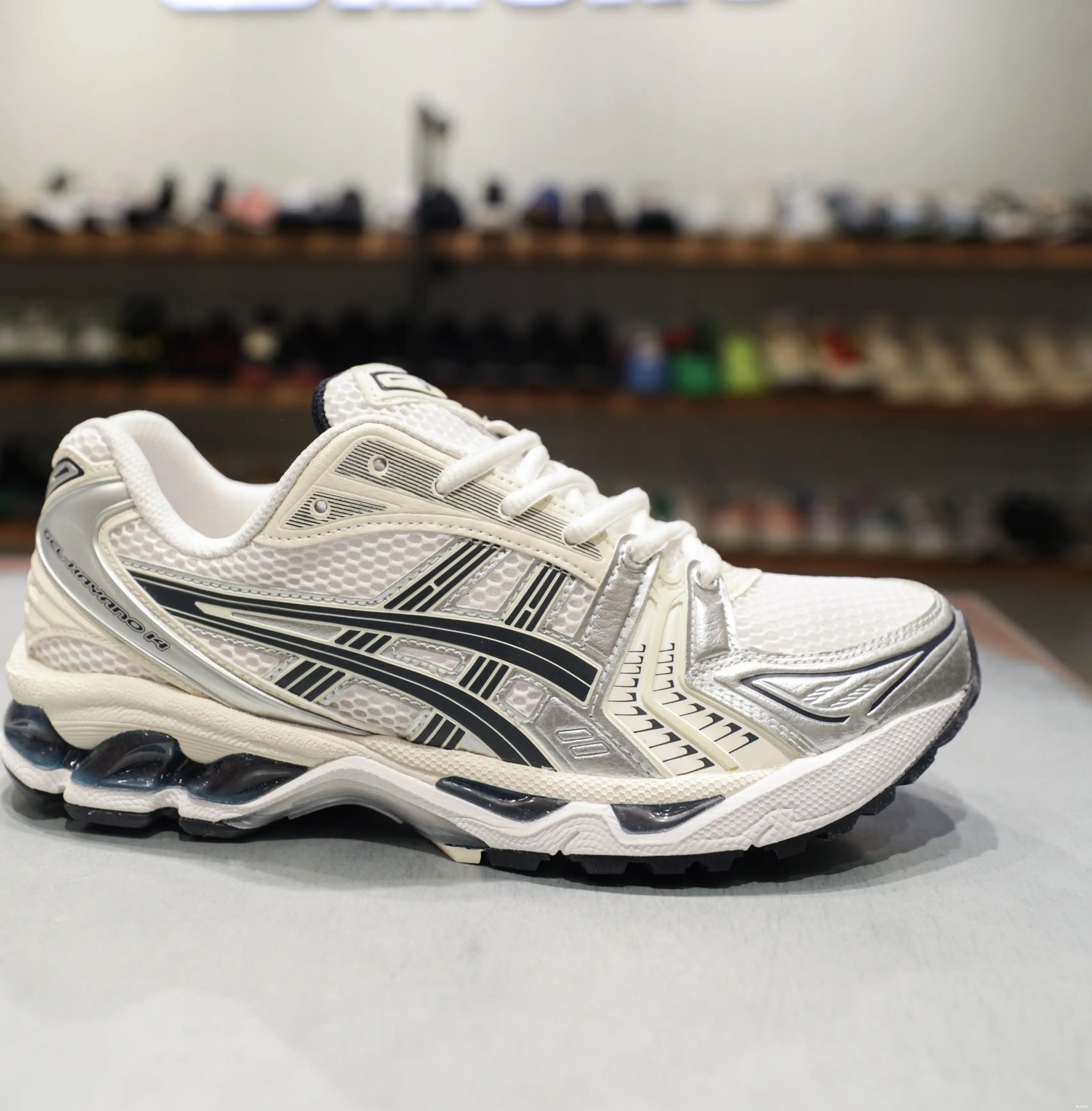 14 Gel-Kayano Midnight ASICS White W 0517